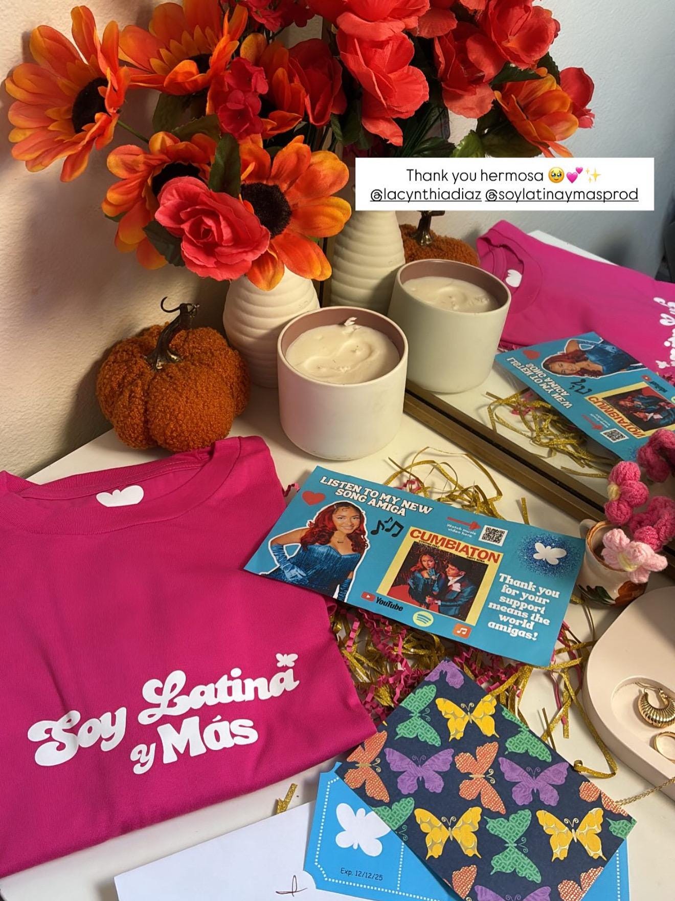 Soy Latina y Más T-Shirt: Latina Empowerment, Retro Pink Graphic Tee