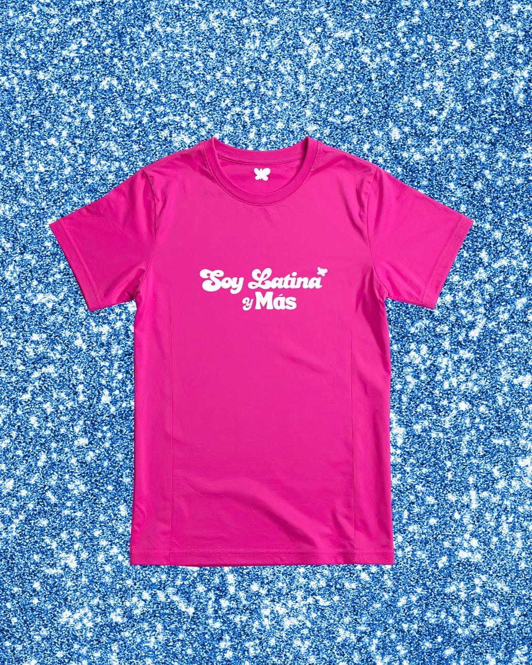 Soy Latina y Más T-Shirt: Latina Empowerment, Retro Pink Graphic Tee